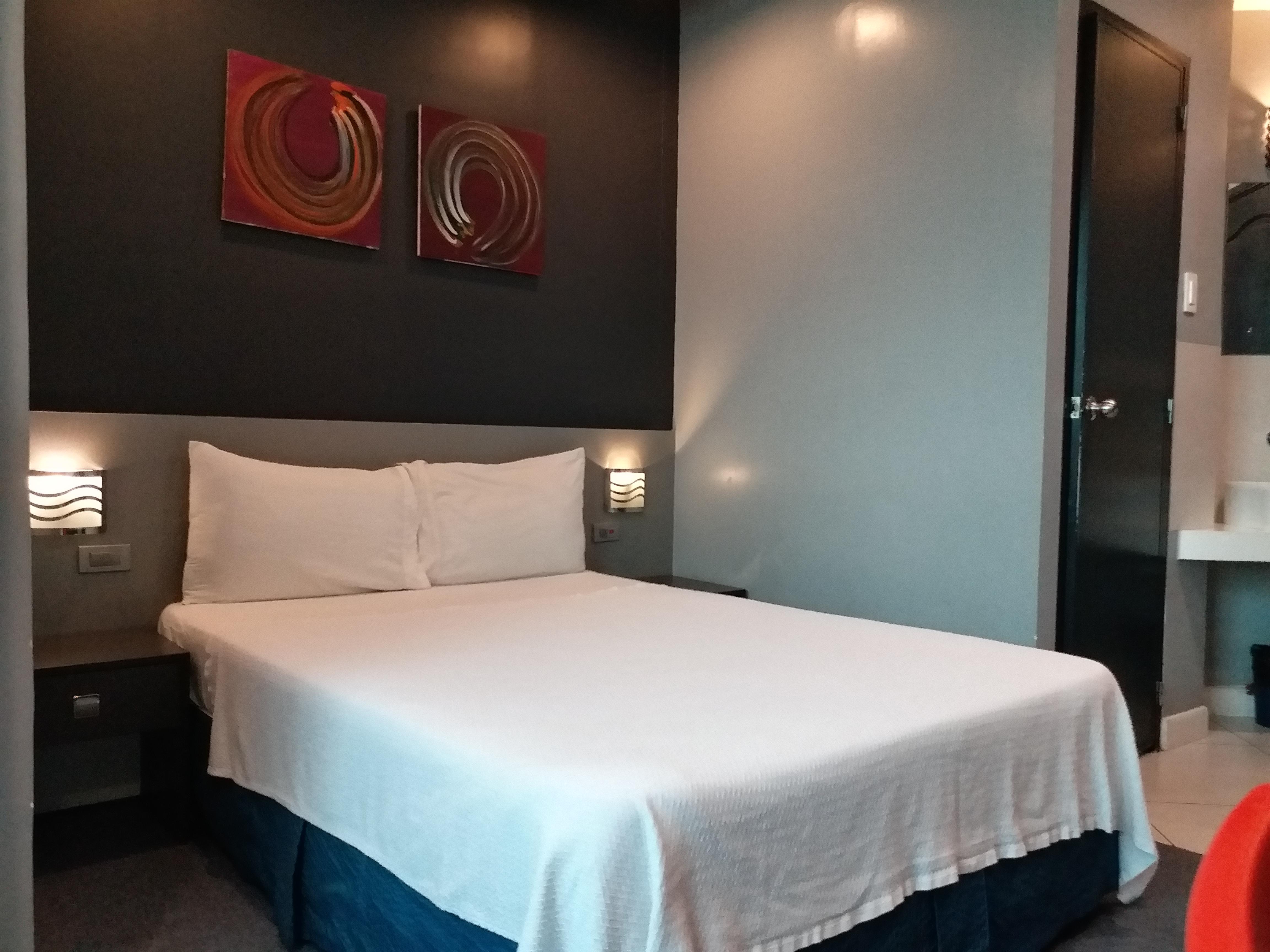 Leez Inn Manilla Buitenkant foto