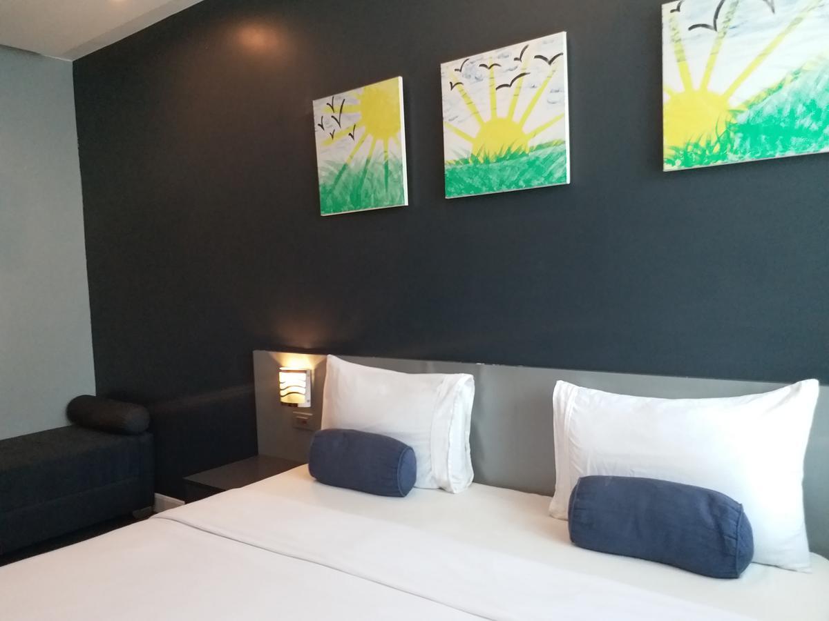 Leez Inn Manilla Buitenkant foto
